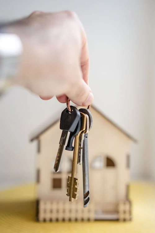 Holding keys